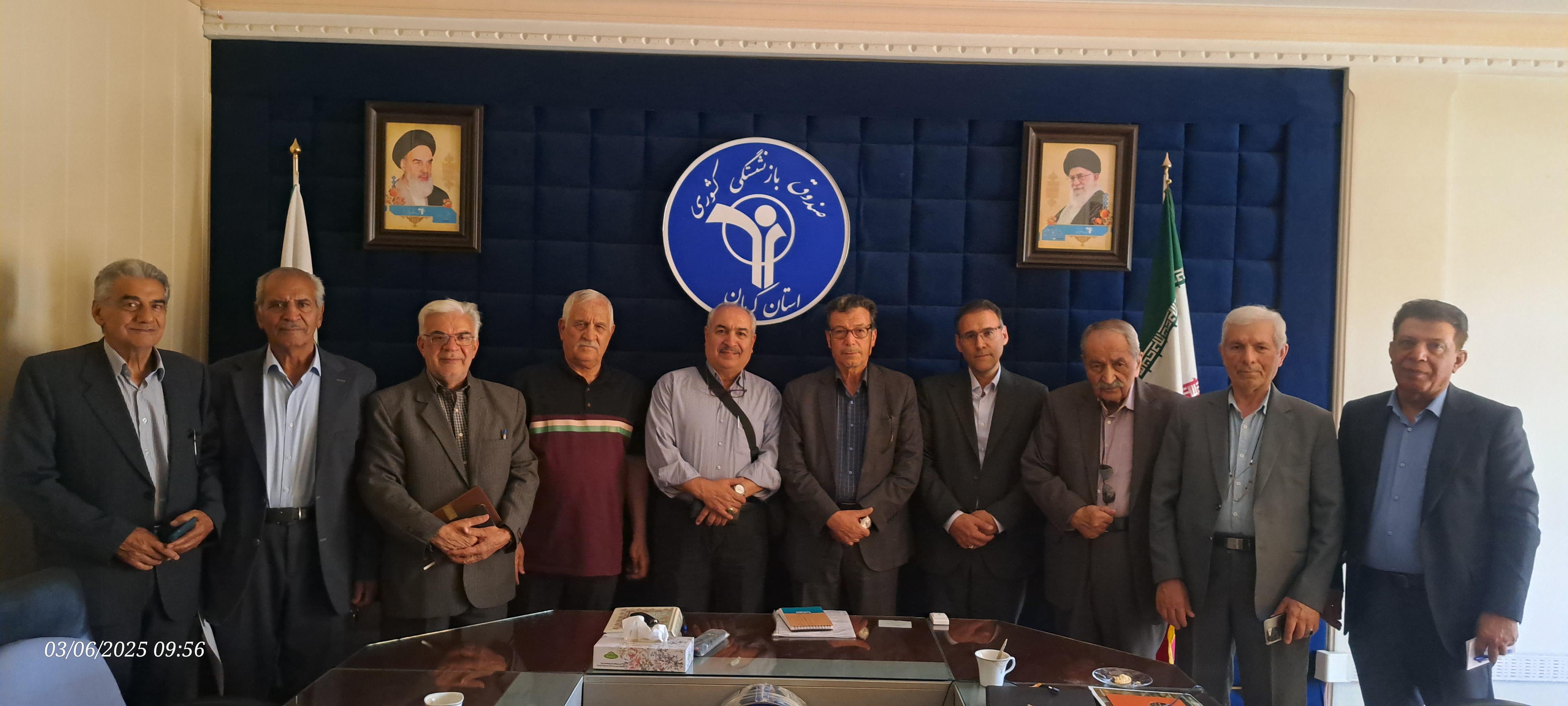 نشست صمیمی روسای کانونهای بازنشستگی کرمان و اصفهان به میزبانی مدیریت استان کرمان برگزار شد