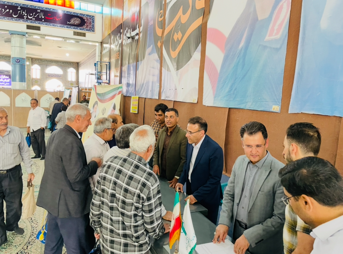 برپایی میز خدمت صندوق بازنشستگی استان کرمان